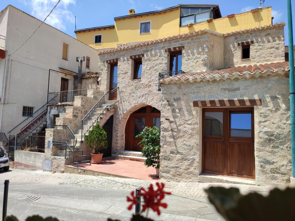 La Corte Dei Baroni Loceri Exterior photo