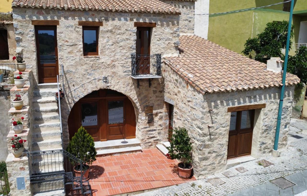 La Corte Dei Baroni Loceri Exterior photo